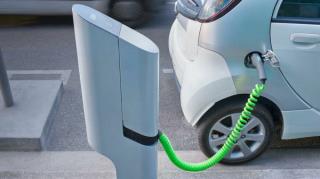 Punto de recarga para carros electricos soluciones urbanas