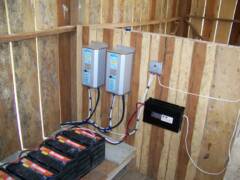 Lorentz Solarpumpenregler und Batterien - Nuevo San José de Curaray